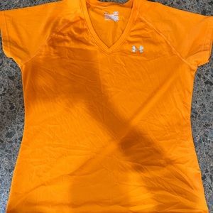 Under armor vneck shirt
